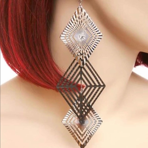 Silver and Black Earrings - Picture 1 of 4